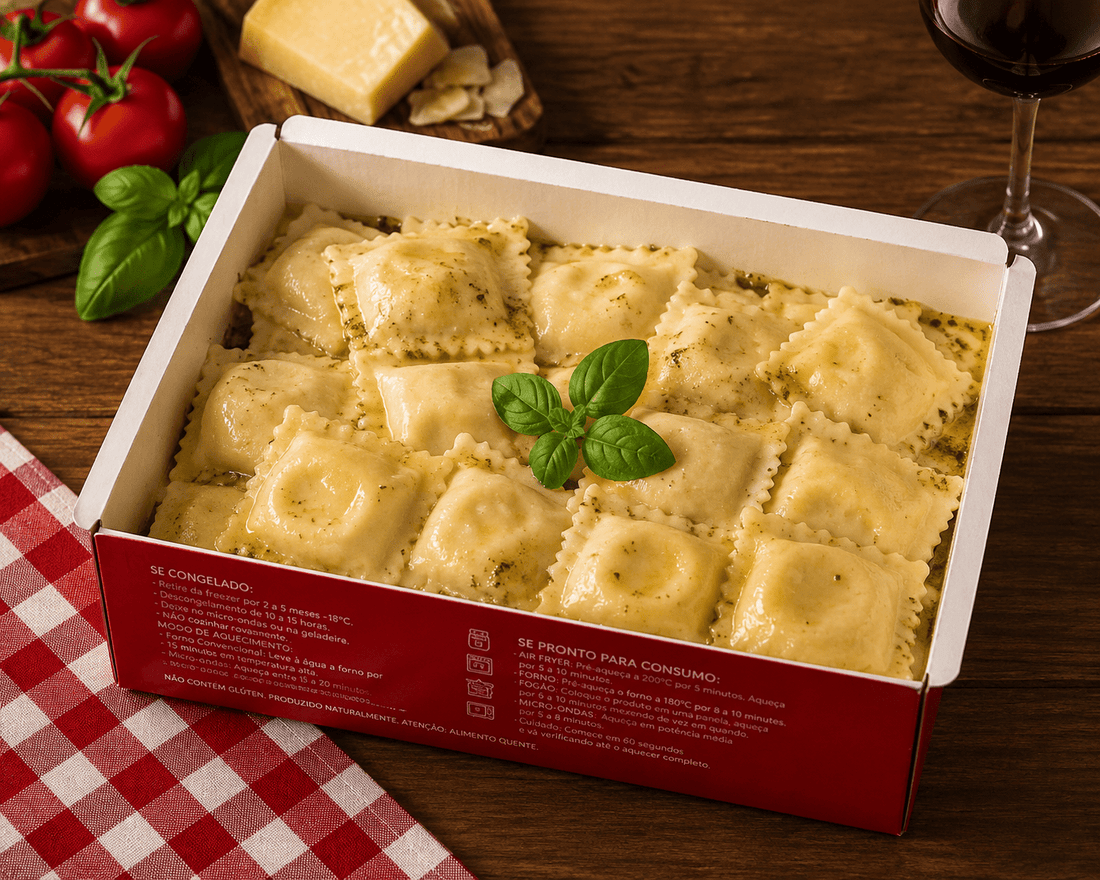 Ravioli branco de búfala com manjericão ao sugo - Tomatinho Masseria