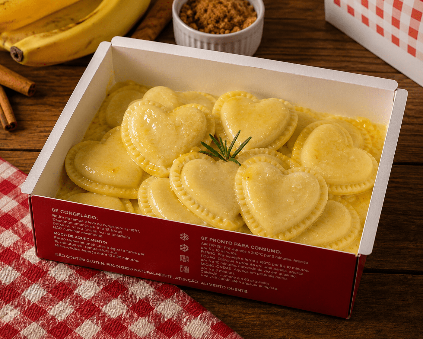 Ravioli de banana da terra com queijo meia cura ao molho branco - Tomatinho Masseria