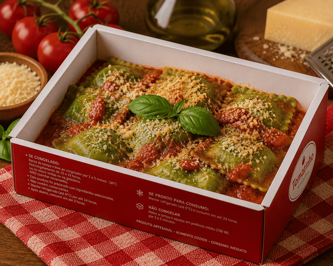 Ravioli verde de búfala com manjericão ao sugo - Tomatinho Masseria