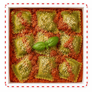 Ravioli verde de búfala com manjericão ao sugo - Tomatinho Masseria